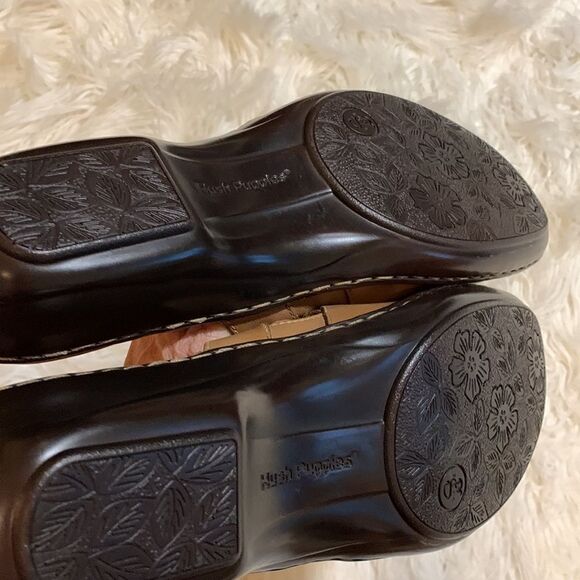Hush puppies size 11 camel color mules. - Picture 4 of 7